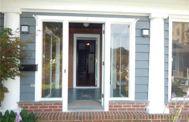 44 Hamilton Place - 44 Hamilton Place, Tarrytown, NY 10591