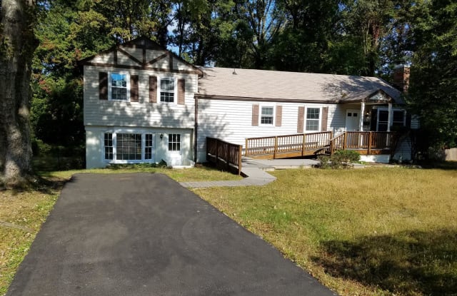 7804 RIDGEWOOD DRIVE - 7804 Ridgewood Drive, Annandale, VA 22003