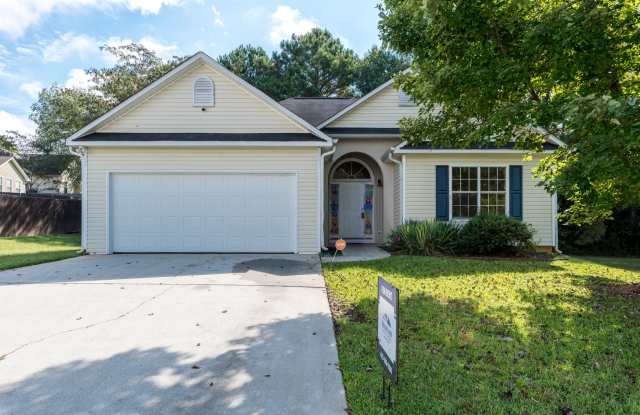 235 Summer Hill Cir - 235 Summer Hill Circle, Stockbridge, GA 30281