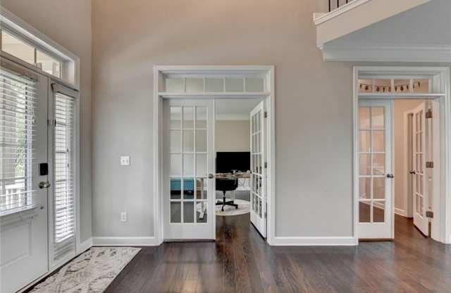 6035 Ashborough Park Gallery 4