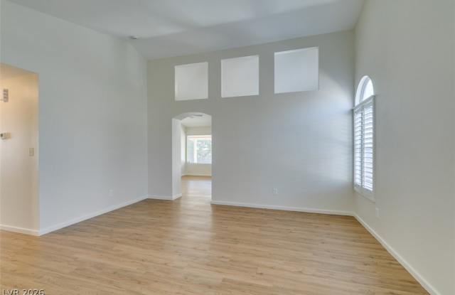7749 Kasmere Falls Drive Gallery 3