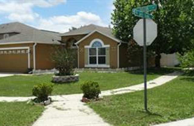 3 Bedroom, 2 Bath Single Family Home For Rent at 26 Justin Drive Apopka, FL 32712 photos photos