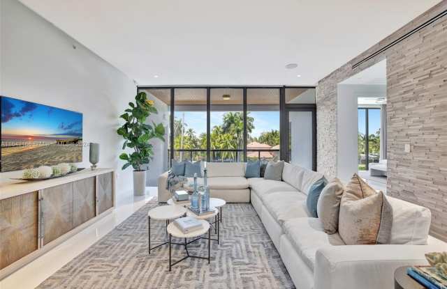 30 Isle Of Venice Dr - 30 Isle of Venice Drive, Fort Lauderdale, FL 33301