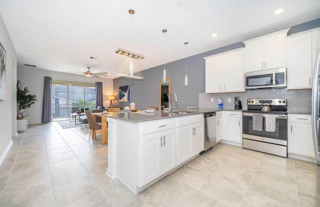 8867 CABOT CLIFFS Drive Gallery 3