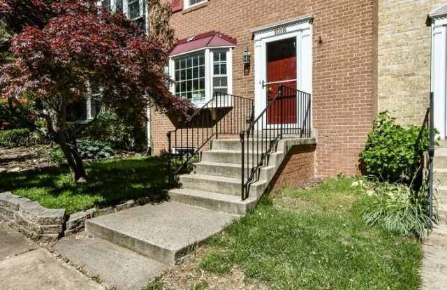 1018 Ellison Sq Gallery 3