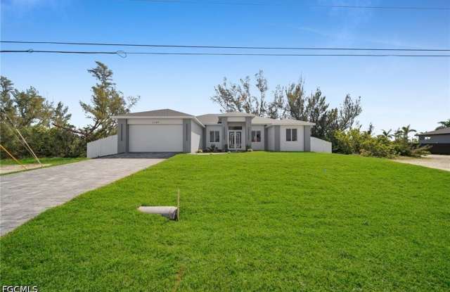 1107 NW 40th Place Gallery 1