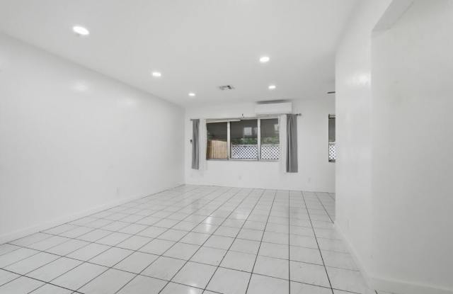 1201 N VICTORIA PARK Road Gallery 3