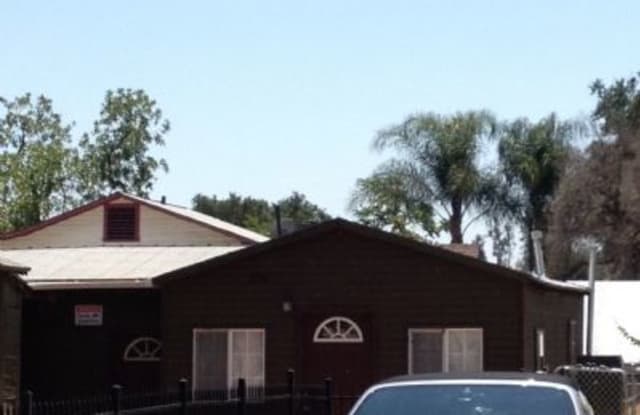 170 Claremont - 170 W Claremont St, Pasadena, CA 91103