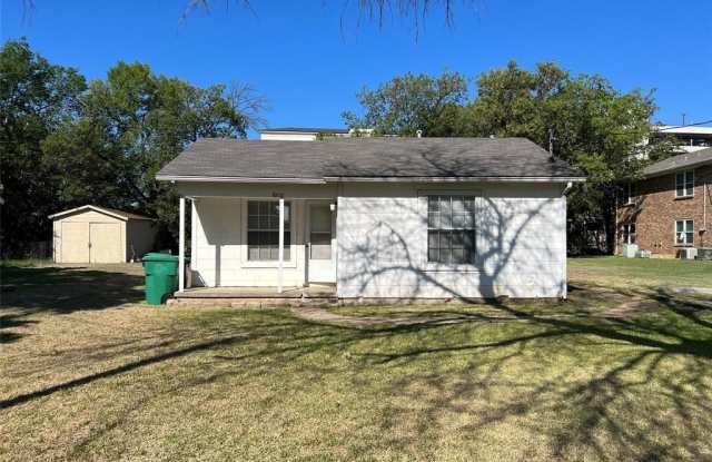 1000 S Avenue B - 1000 South Avenue B, Denton, TX 76201