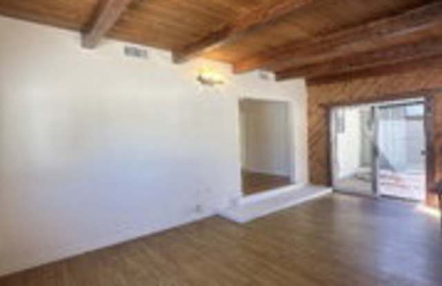 7359 Amestoy Avenue Gallery 3