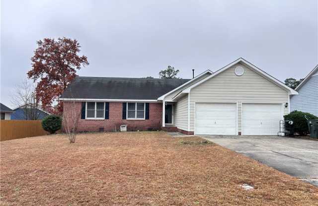 5531 Bear Creek Circle - 5531 Bear Creek Circle, Fayetteville, NC 28304