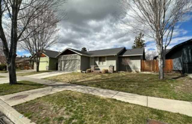 Bright Spacious 3BR/2BA Home in SE Bend – Prime Location! - 20581 Prospector Loop, Bend, OR 97702 Bright Spacious 3BR/2BA Home in SE Bend – Prime Location! - 20581 Prospector Loop, Bend, OR 97702