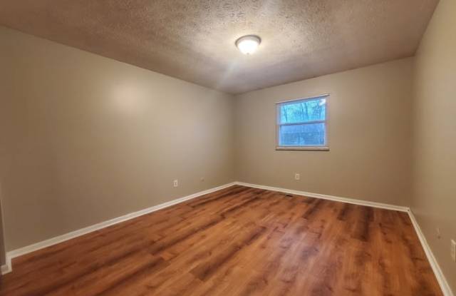 1229 Woodbrook Court Gallery 4