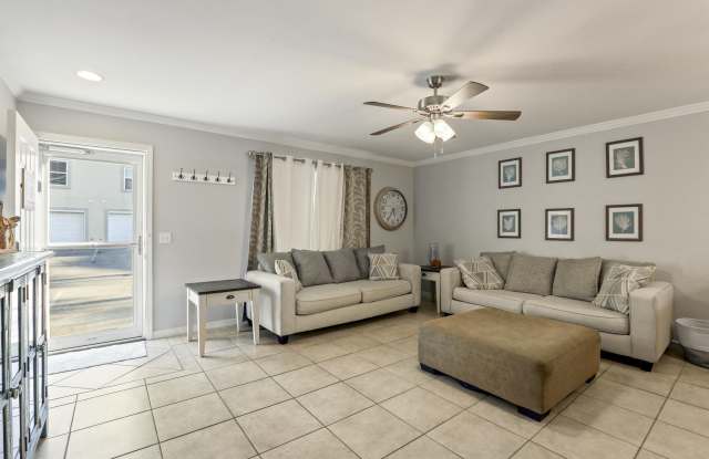 1986 Scenic Gulf Drive Gallery 4