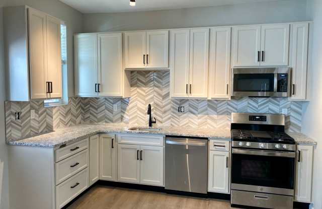 Beautiful Renovated Condo in The Hill photos photos