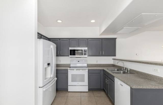 6770 N 47th Ave photos photos