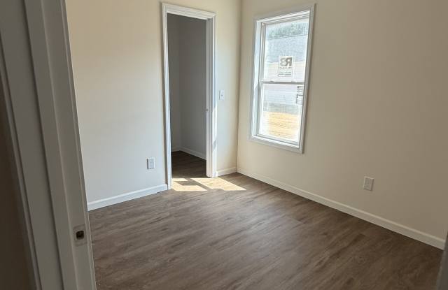534 Jessamine Street - A Gallery 3