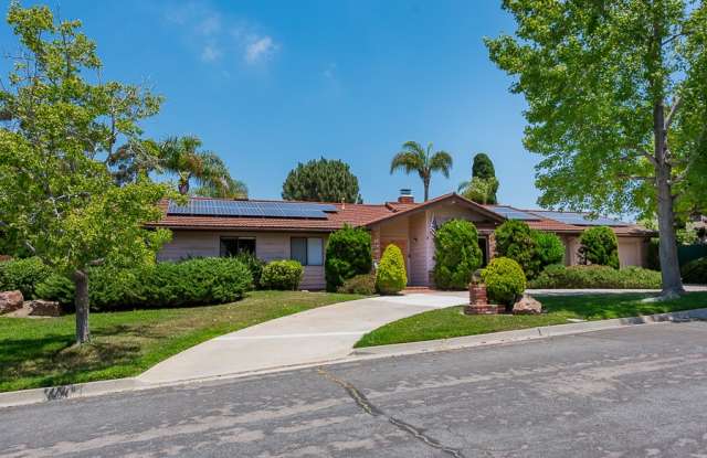 465 El Rancho Vista North Gallery 1
