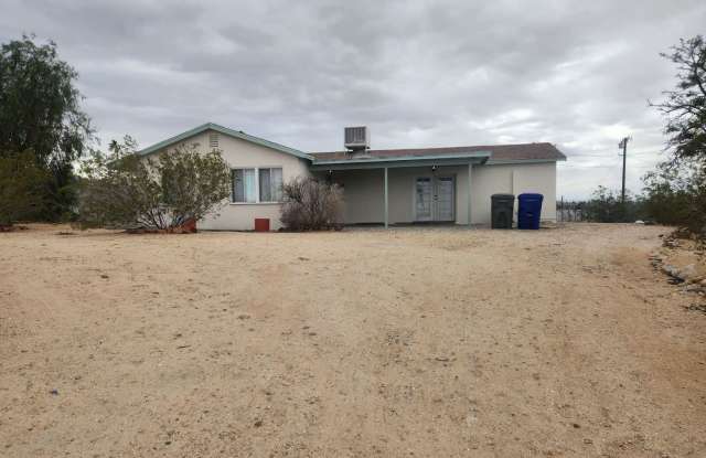 MOVE IN SPECIAL  2 Bedroom 2 Bath Home!!! Gallery 3