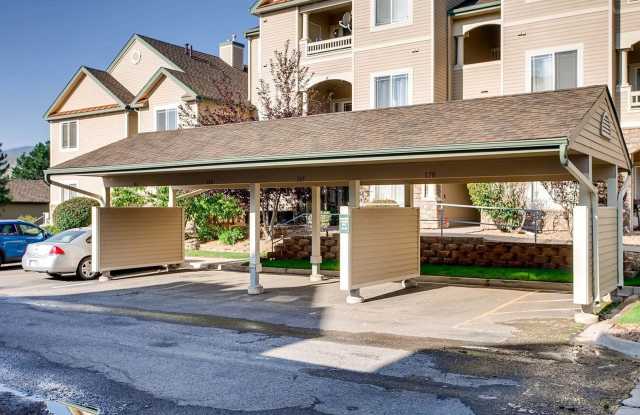 Spacious 2BR Condo in Littleton - 9631 West Coco Circle, Ken Caryl, CO 80128