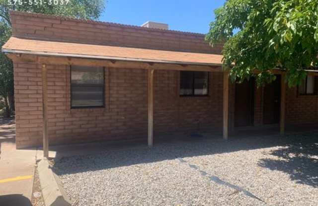 4-plex unit 2 bedroom, 1 bathroom- low maintenance Gallery 3