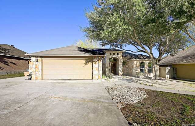 2223 SUN CHASE BLVD - 2223 Sun Chase Boulevard, New Braunfels, TX 78130