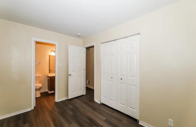 7005 West 63rd Place Gallery 2