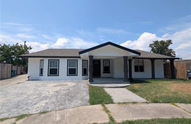 5201 Hitching Post photos photos