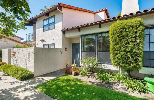 Spanish-style 3/2 Montecito Condo in MUS school district! Gallery 1