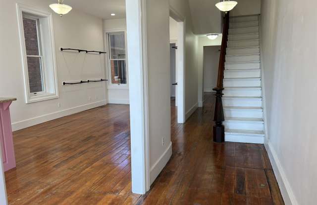 331 Bluff Gallery 3