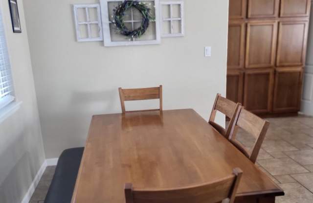 408 Lauralynn Court Gallery 4