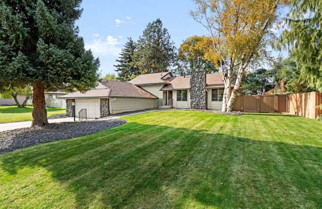 Gorgeous South Hill Home - 5906 South Donora Drive, Spokane County, WA 99223