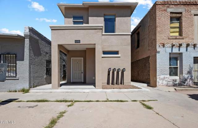 916 St Vrain unit: A photos photos