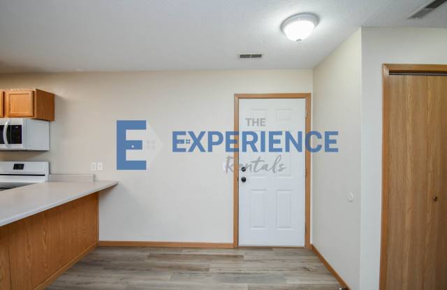 Comfortable 3-Bedroom Condo in Brandon – Available Now! Gallery 4