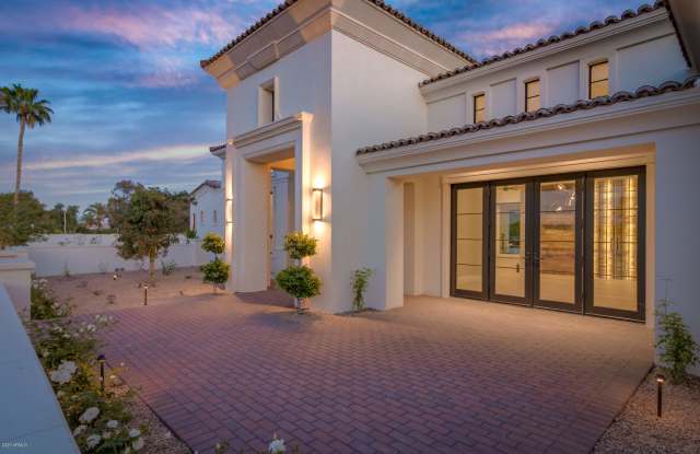 6820 E VALLEY VISTA Lane Gallery 3