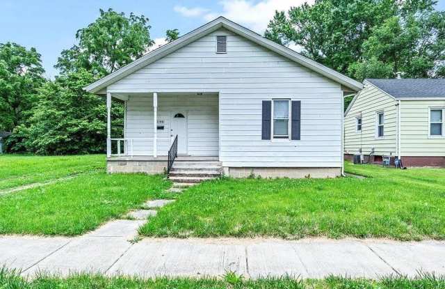 Modern 3 Bed 1 Bath - Section 8 Friendly photos photos