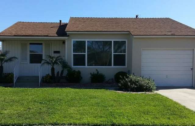 Charming Lakewood Home – Must See to Appreciate! photos photos