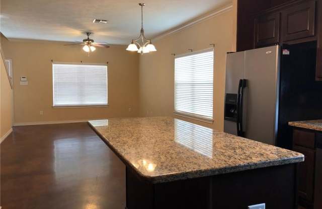 2489 Horse Shoe Drive Gallery 4