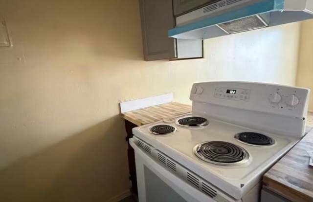 11004 Towner Avenue Northeast - I Gallery 3
