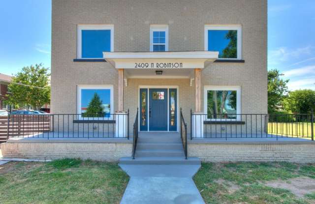 2409 N Robinson Ave photos photos