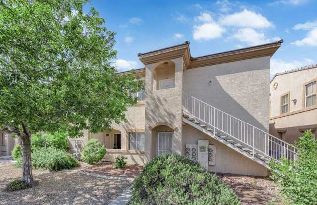Updated 3-Bedroom Condo in Gated Community with Pool & Fitness Center photos photos Updated 3-Bedroom Condo in Gated Community with Pool & Fitness Center photos photos