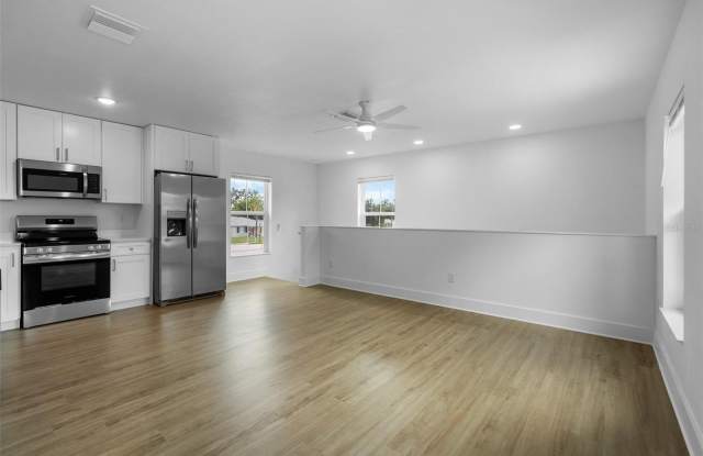 505 43RD Street S Gallery 2