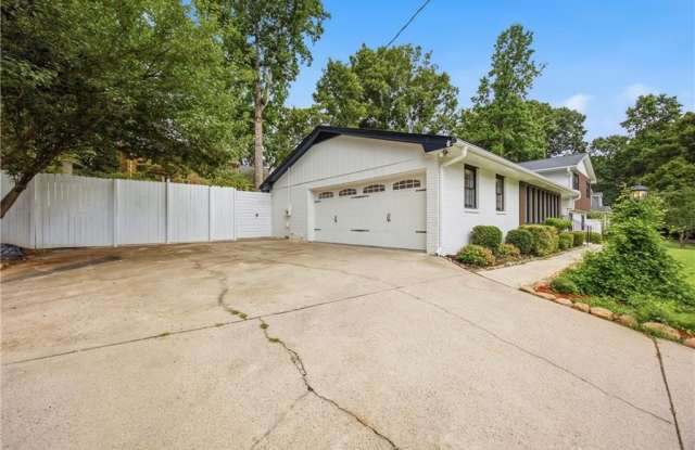 2220 Spring Mill Cove Gallery 2