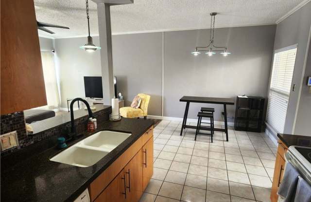 3025 Quail Springs Gallery 4