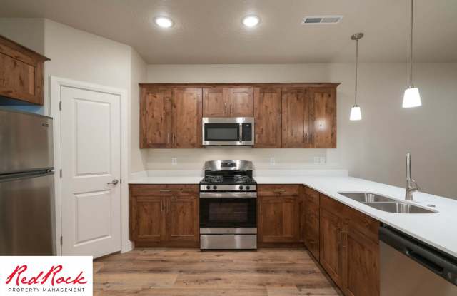 Welcoming 4 Bedroom Townhome in Hurricane Heights! photos photos Welcoming 4 Bedroom Townhome in Hurricane Heights! photos photos