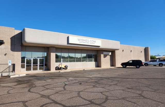3216 E Cactus Road Gallery 3