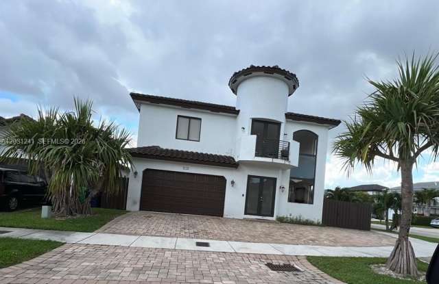 14440 SW 31st St photos photos