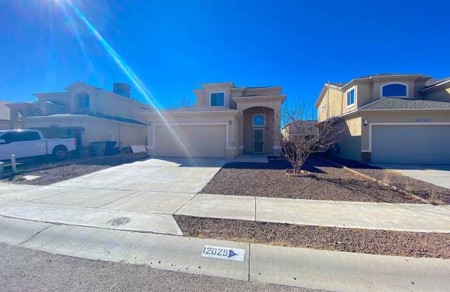 Northeast El Paso 4 Bed Plus Loft w/ Refrig A/C photos photos