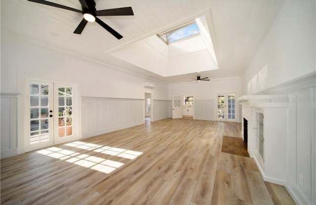 1175 Glenneyre Street - 1175 Glenneyre Street, Laguna Beach, CA 92651 1175 Glenneyre Street - 1175 Glenneyre Street, Laguna Beach, CA 92651