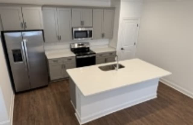 640 Cottage Grove Gallery 2
